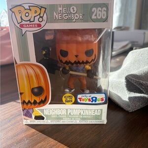 Funko Pop! Vinyl: Hello Neighbor - The Neighbor (w/ Pumpkin Head) (Glow) - Toys